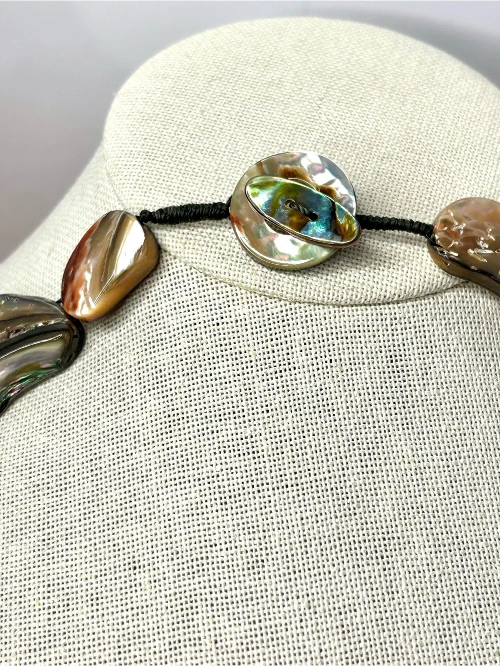 Abalone Shell Reversible Statement Necklace Iridescent Green Blue - Picture 6 of 9